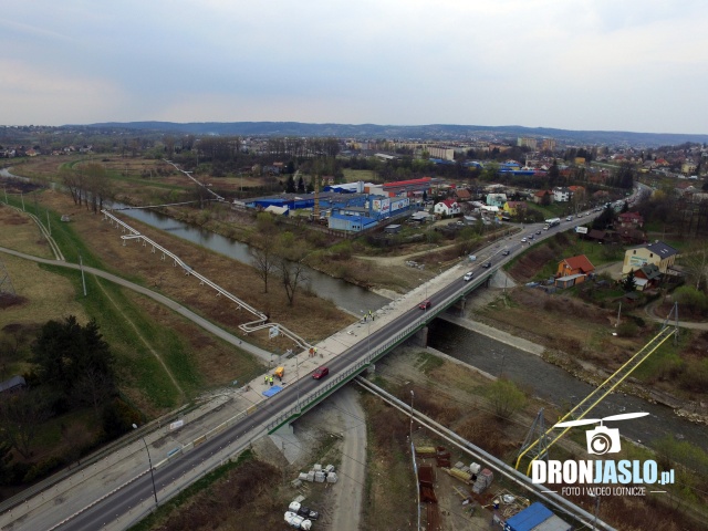 Remont mostu nad Wisłoką w Jaśle (fot. dronjaslo.pl)